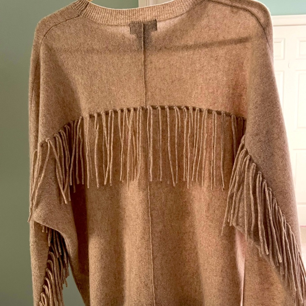 100% Cashmere sweater by Bloomingdales, women’s M